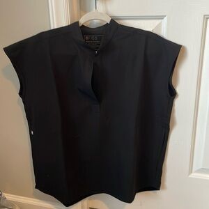 Figs Rafaela oversized scrub top. Size S. Never worn